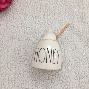 🦄 Rae Dunn HONEY Pot